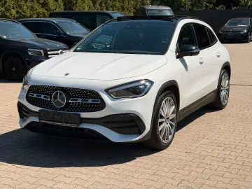 MERCEDES-BENZ GLA 200 7G-DCT AMG Line