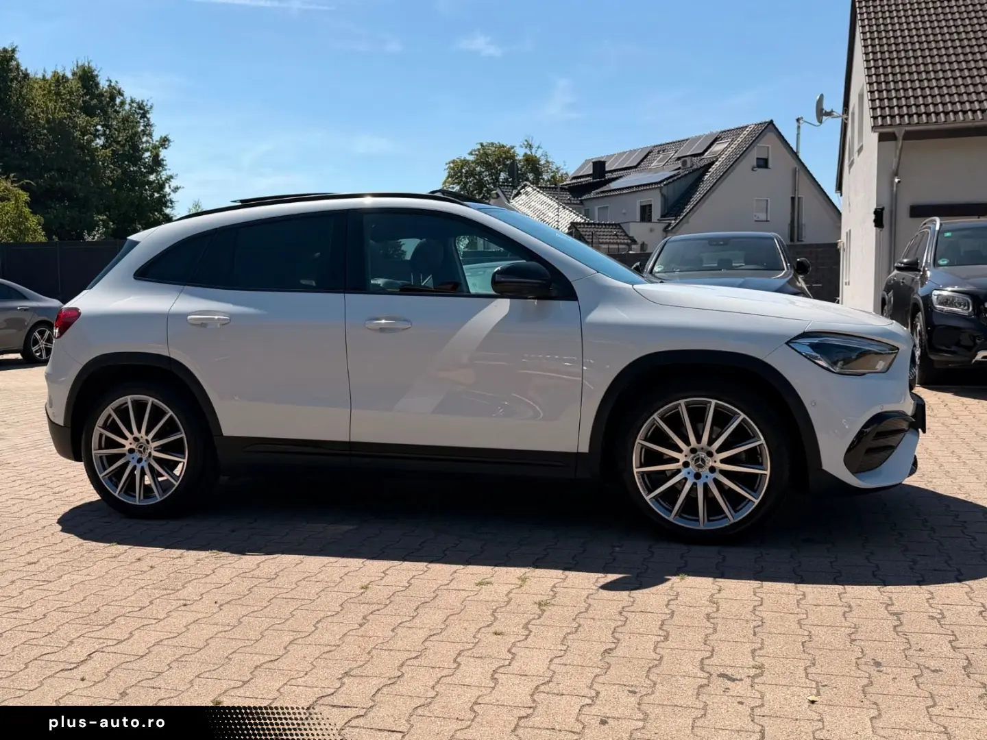 MERCEDES-BENZ GLA 200 7G-DCT AMG Line