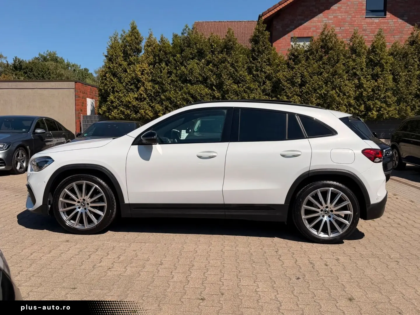 MERCEDES-BENZ GLA 200 7G-DCT AMG Line