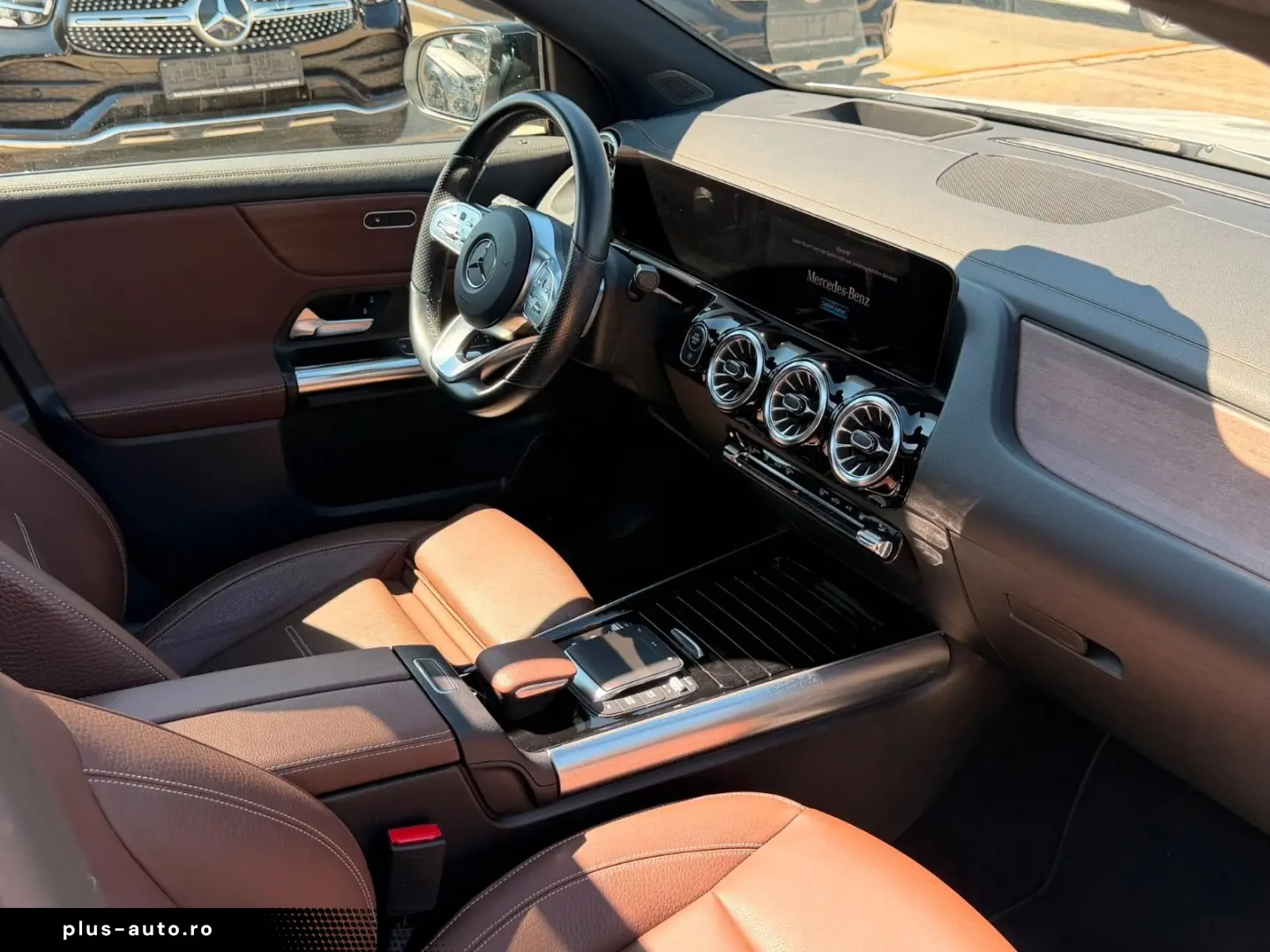 MERCEDES-BENZ GLA 200 7G-DCT AMG Line