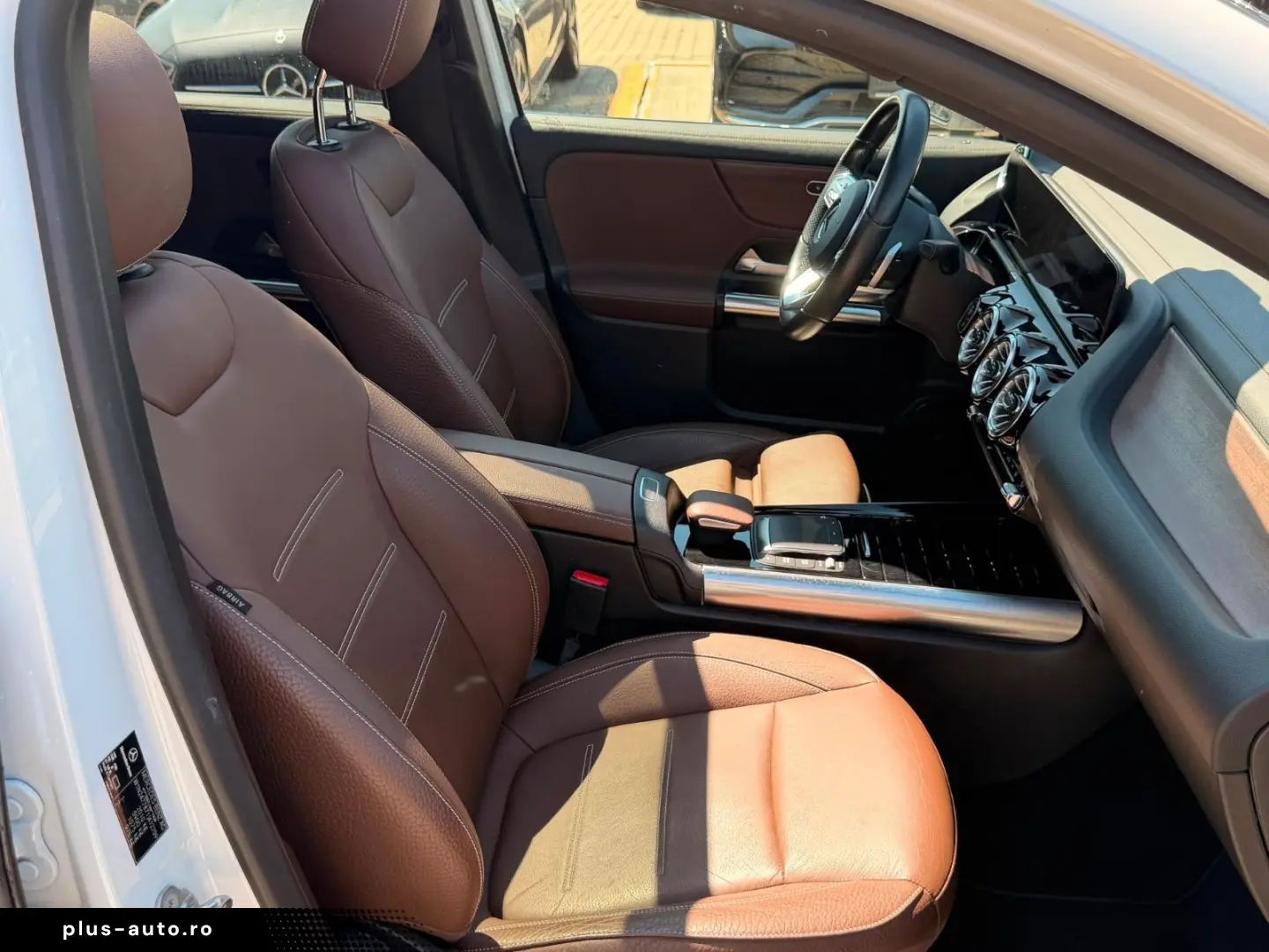 MERCEDES-BENZ GLA 200 7G-DCT AMG Line
