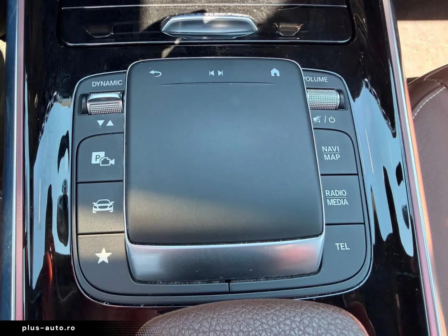 MERCEDES-BENZ GLA 200 7G-DCT AMG Line