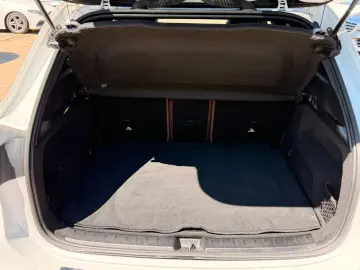 MERCEDES-BENZ GLA 200 7G-DCT AMG Line