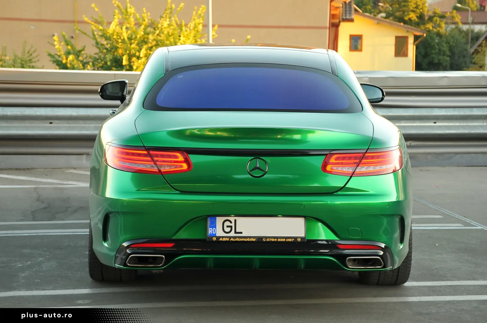 Mercedes-Benz S 400
