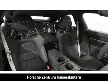 PORSCHE Taycan Turbo GT mit Weissach-Paket BOSE LED