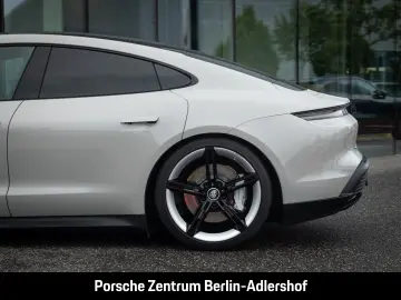 PORSCHE Taycan 4S Surround-View Head-Up BOSE 11.339 km