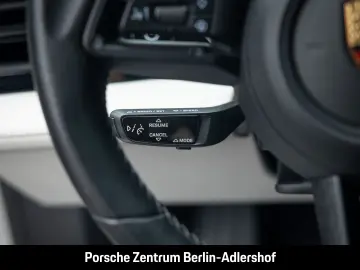 PORSCHE Taycan 4S Surround-View Head-Up BOSE 11.339 km