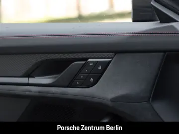 PORSCHE Taycan GTS HA-Lenkung Head-Up Surround View BOSE