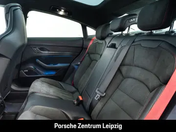 PORSCHE Taycan GTS HeadUp HD-Matrix 21Zoll ACC BOSE