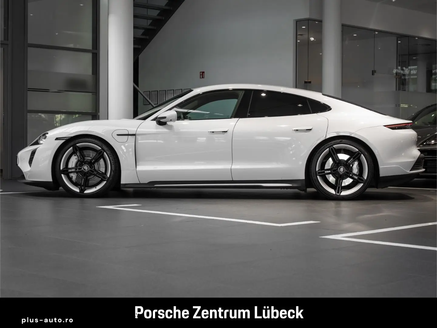 PORSCHE Taycan 4S HA-Lenkung Surround-View Sitzbelüftung