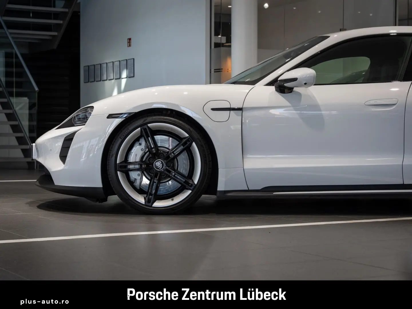 PORSCHE Taycan 4S HA-Lenkung Surround-View Sitzbelüftung