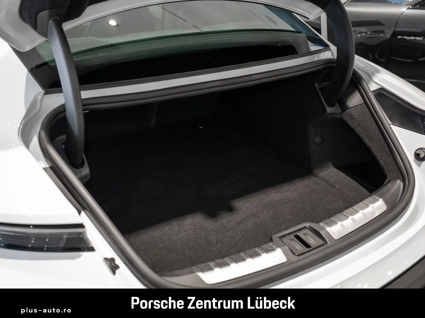 PORSCHE Taycan 4S HA-Lenkung Surround-View Sitzbelüftung
