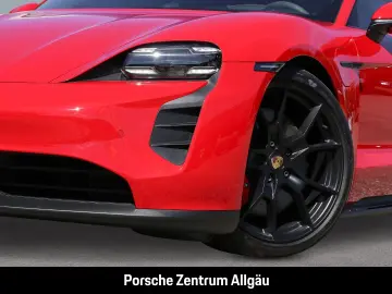 PORSCHE Taycan GTS HA-Lenkung Head-Up Surround-View BOSE