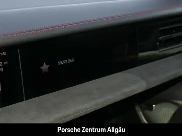 PORSCHE Taycan GTS HA-Lenkung Head-Up Surround-View BOSE