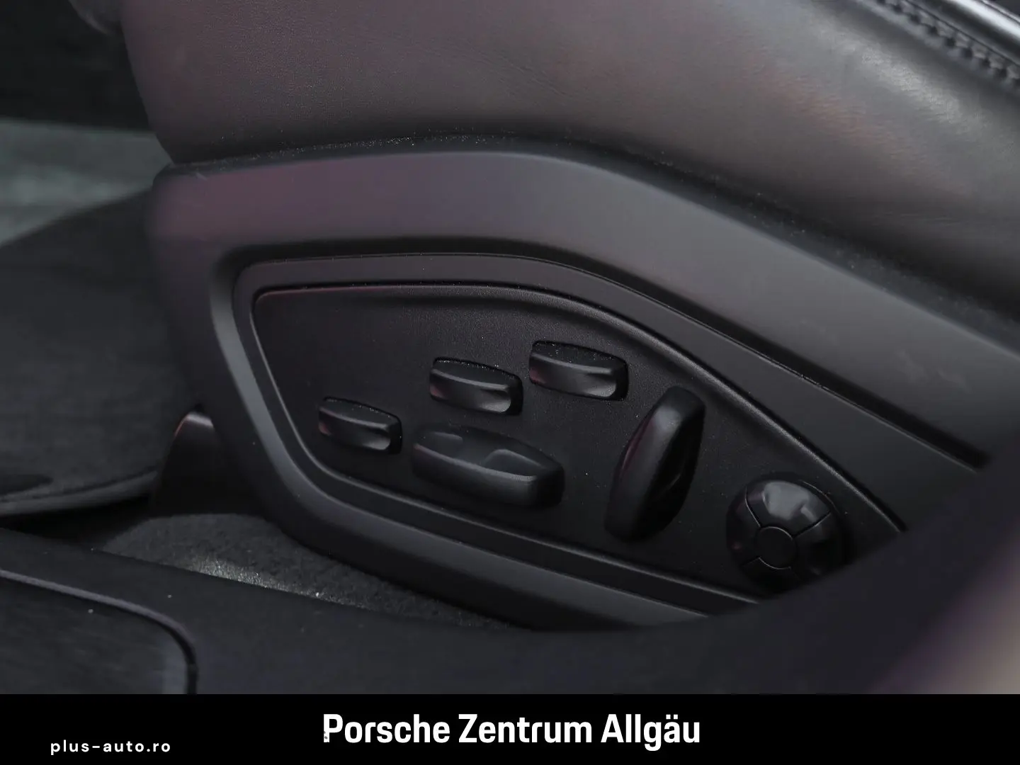 PORSCHE Taycan GTS HA-Lenkung Head-Up Surround-View BOSE