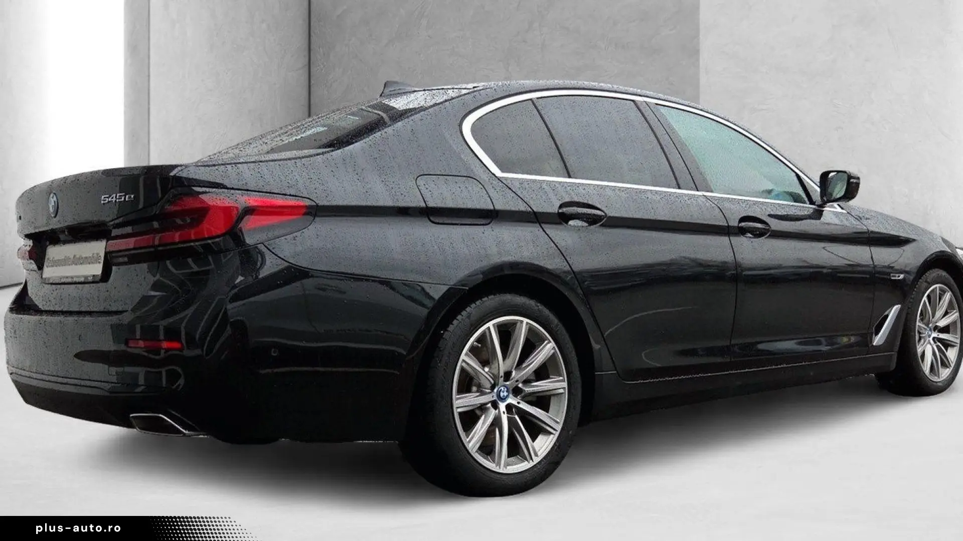 BMW 545e xDrive Limousine