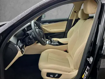 BMW 545e xDrive Limousine
