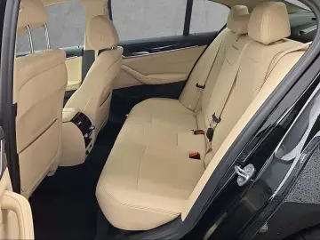 BMW 545e xDrive Limousine