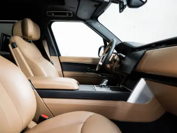 LAND ROVER Autobiography P530 LWB TV Entertainment Garantie