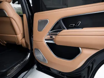 LAND ROVER Autobiography P530 LWB TV Entertainment Garantie