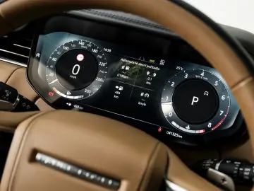 LAND ROVER Autobiography P530 LWB TV Entertainment Garantie