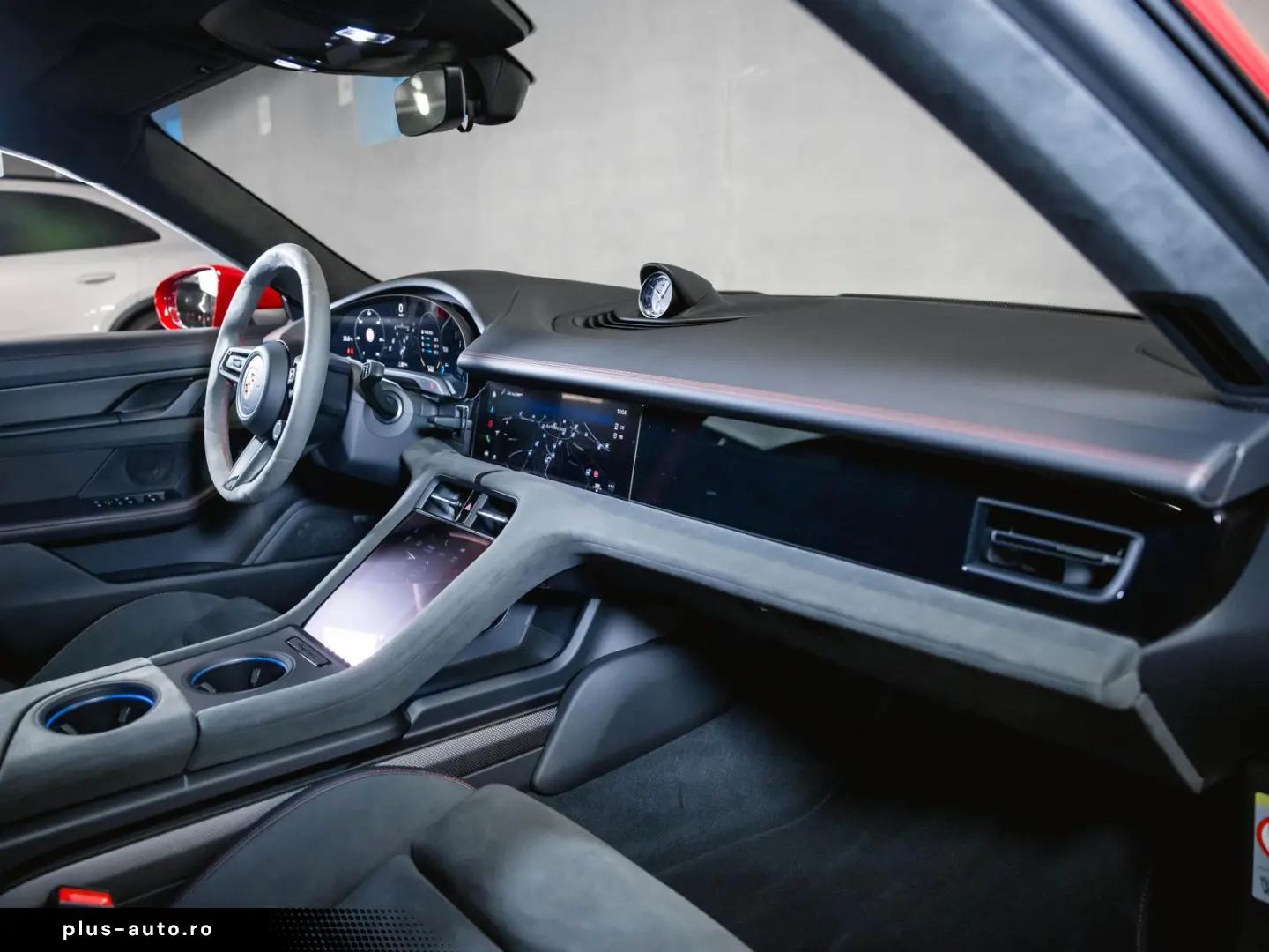 PORSCHE Taycan GTS Panoramadach Head-Up Display