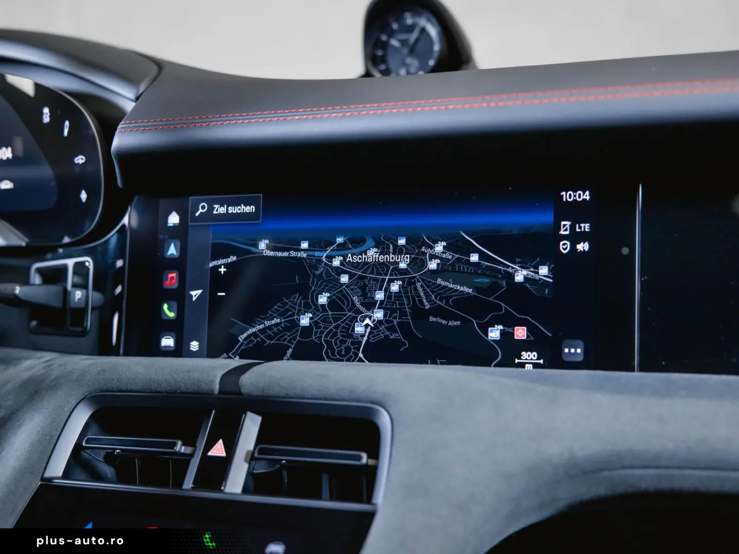 PORSCHE Taycan GTS Panoramadach Head-Up Display