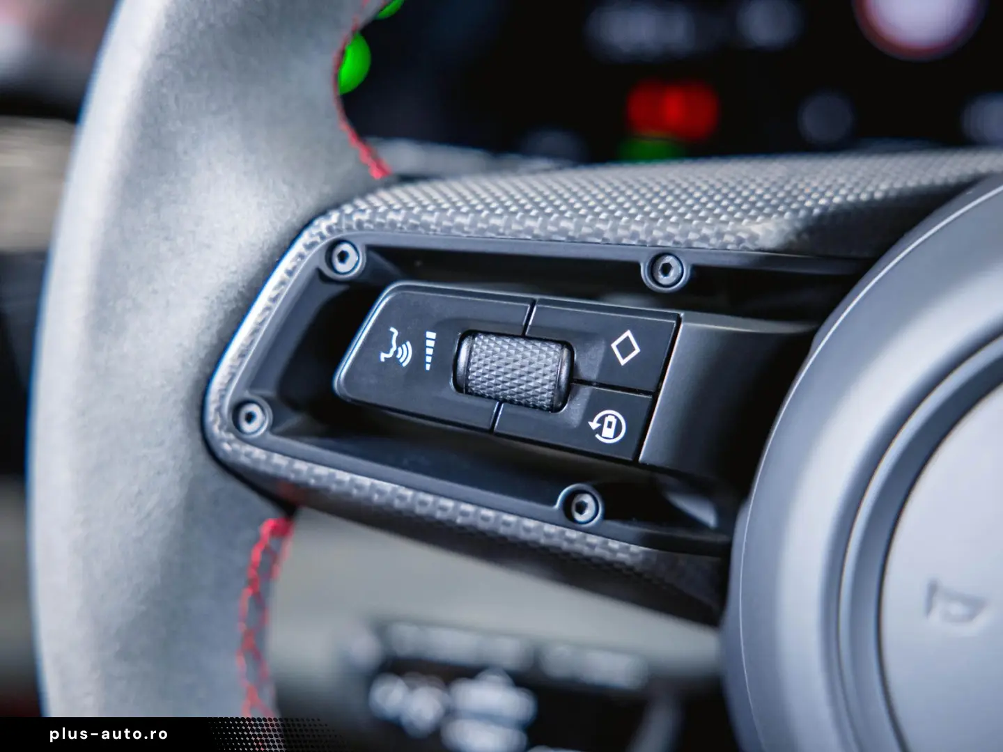 PORSCHE Taycan GTS Panoramadach Head-Up Display