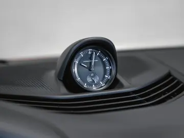 PORSCHE Taycan GTS Panoramadach Head-Up Display