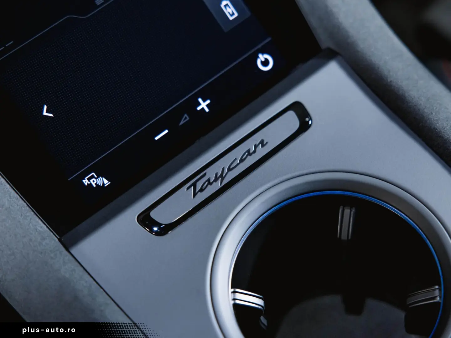 PORSCHE Taycan GTS Panoramadach Head-Up Display