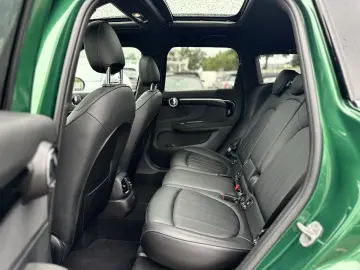 MINI Cooper SD ALL4 Countryman JCW Paket Head-Up DAB
