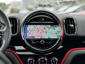 MINI Cooper SD ALL4 Countryman JCW Paket Head-Up DAB