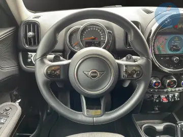 MINI Countryman S Classic Trim ALL4 Kamera LED