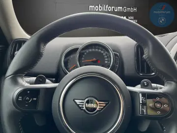MINI Countryman S Classic Trim ALL4 Kamera LED