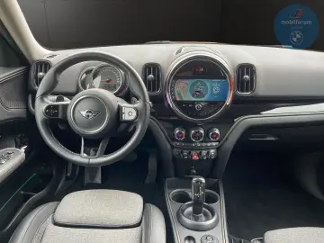 MINI Countryman S Classic Trim ALL4 Kamera LED