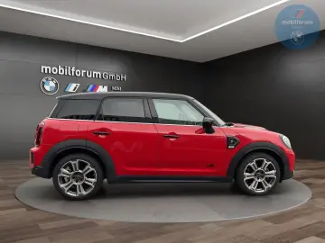 MINI Countryman S Classic Trim ALL4 Kamera LED