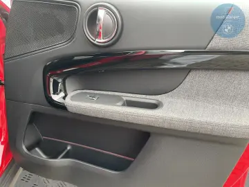 MINI Countryman S Classic Trim ALL4 Kamera LED
