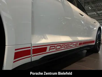 PORSCHE Taycan GTS HA-Lenkung InnoDrive Head-Up Panorama