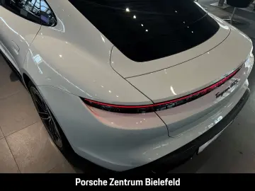 PORSCHE Taycan GTS HA-Lenkung InnoDrive Head-Up Panorama