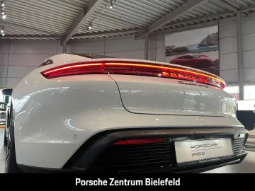 PORSCHE Taycan GTS HA-Lenkung InnoDrive Head-Up Panorama