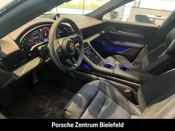 PORSCHE Taycan GTS HA-Lenkung InnoDrive Head-Up Panorama