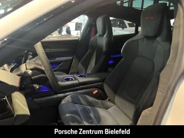 PORSCHE Taycan GTS HA-Lenkung InnoDrive Head-Up Panorama