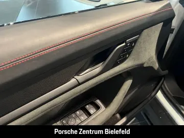 PORSCHE Taycan GTS HA-Lenkung InnoDrive Head-Up Panorama