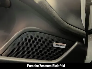 PORSCHE Taycan GTS HA-Lenkung InnoDrive Head-Up Panorama