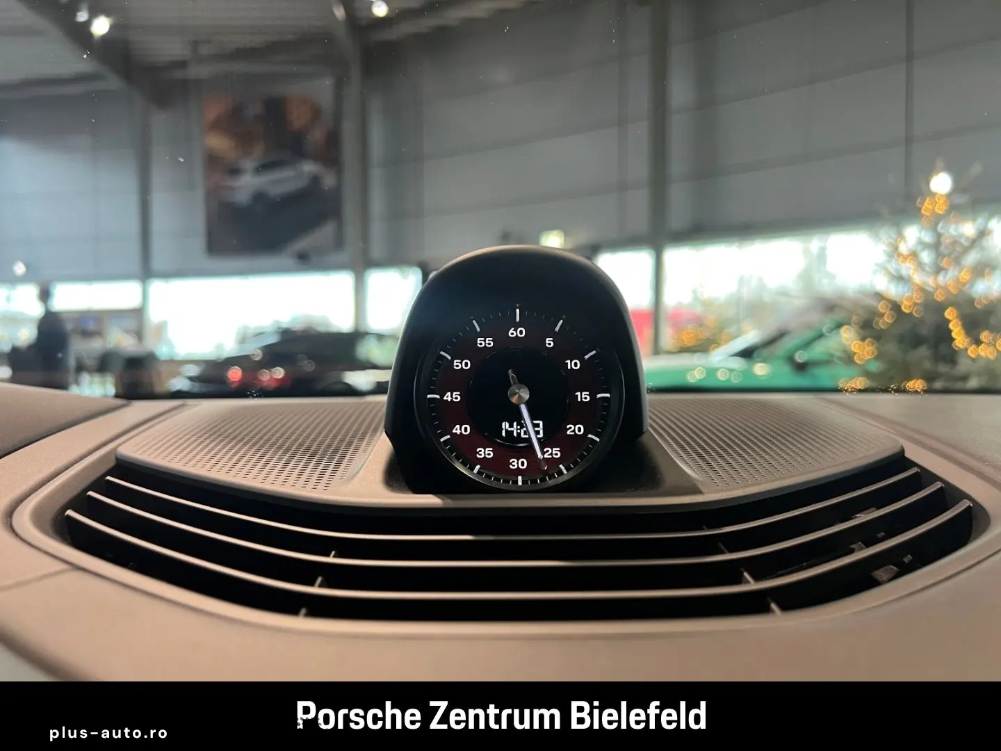 PORSCHE Taycan GTS HA-Lenkung InnoDrive Head-Up Panorama