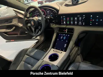 PORSCHE Taycan GTS HA-Lenkung InnoDrive Head-Up Panorama