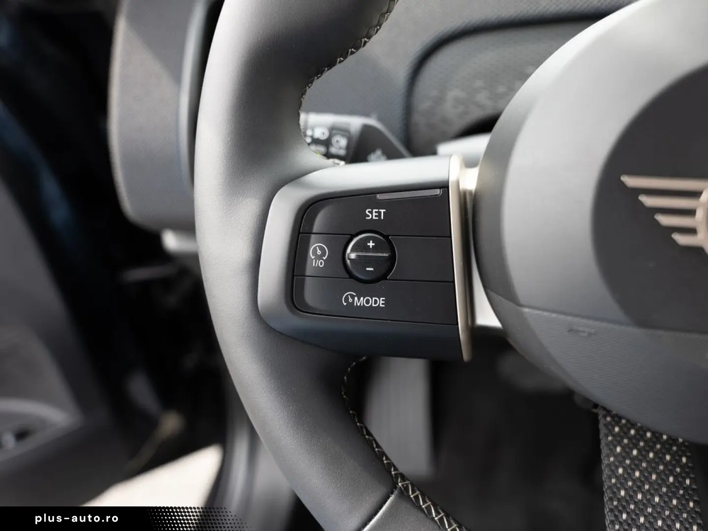 MINI Countryman S ALL4 Classic Trim AHK HUD NAVI ACC