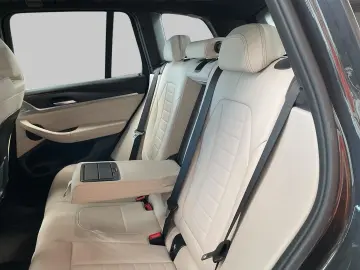 BMW X3 XDRIVE30I Sportpaket Navi Leder Digitales Coc