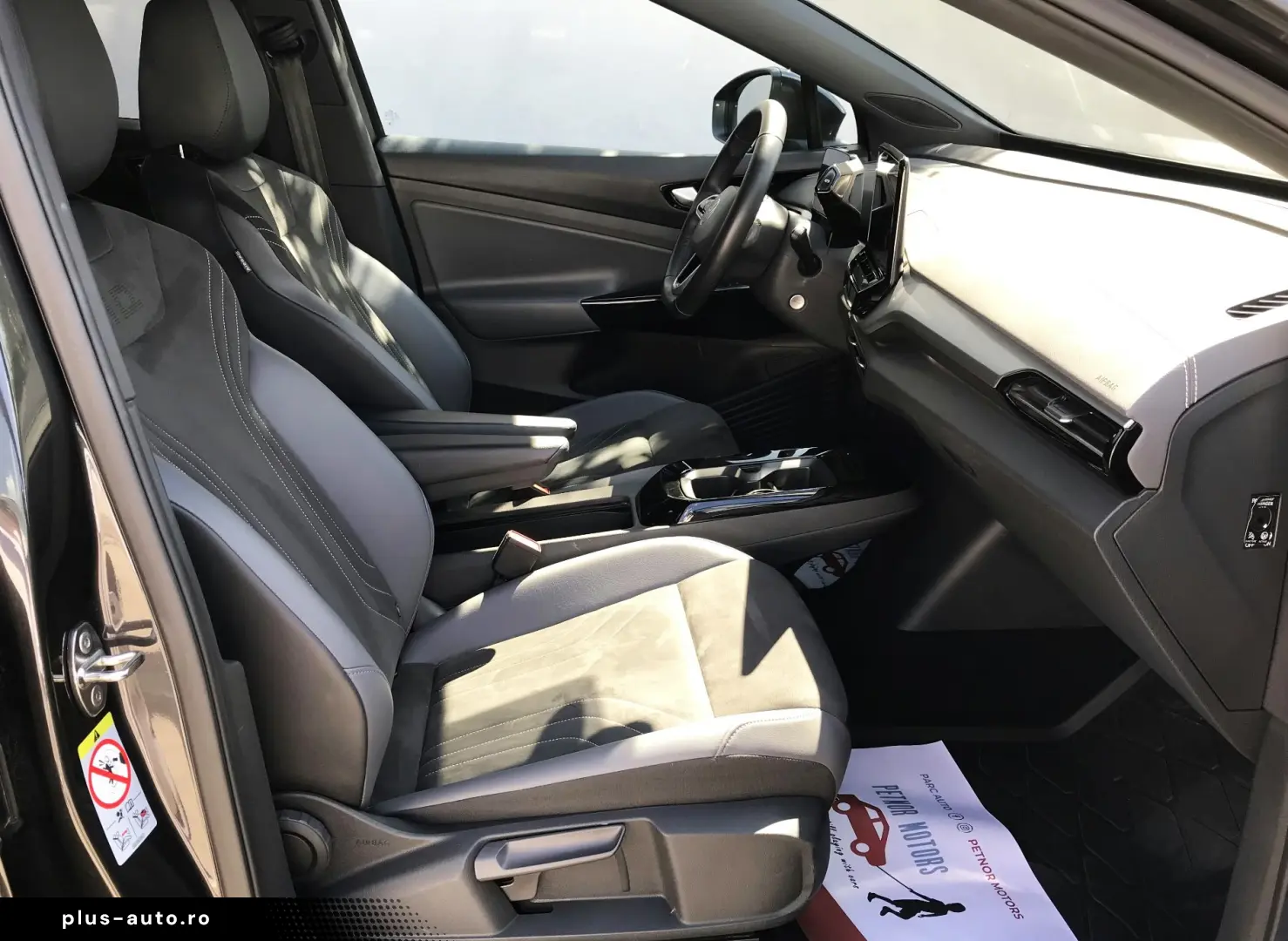 VOLKSWAGEN ID.4 2023 — imagine 17