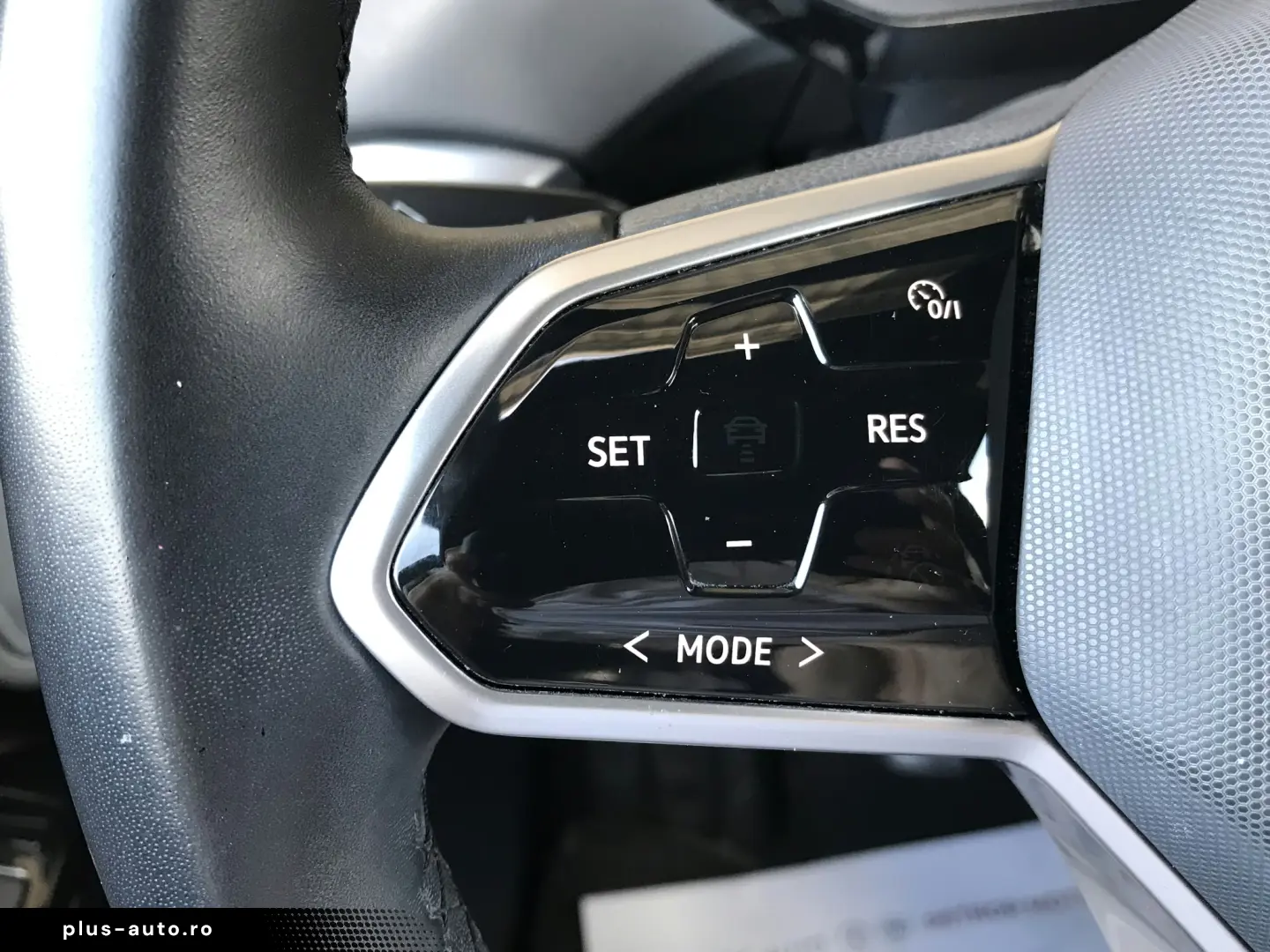 VOLKSWAGEN ID.4 2023 — imagine 19